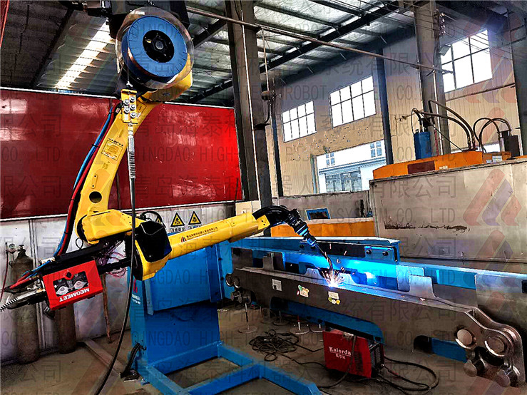 轉(zhuǎn)向架側(cè)梁、端梁、彈簧筒